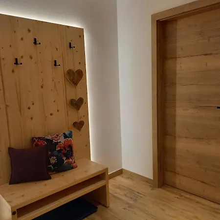 Schoenwetter Apartment
